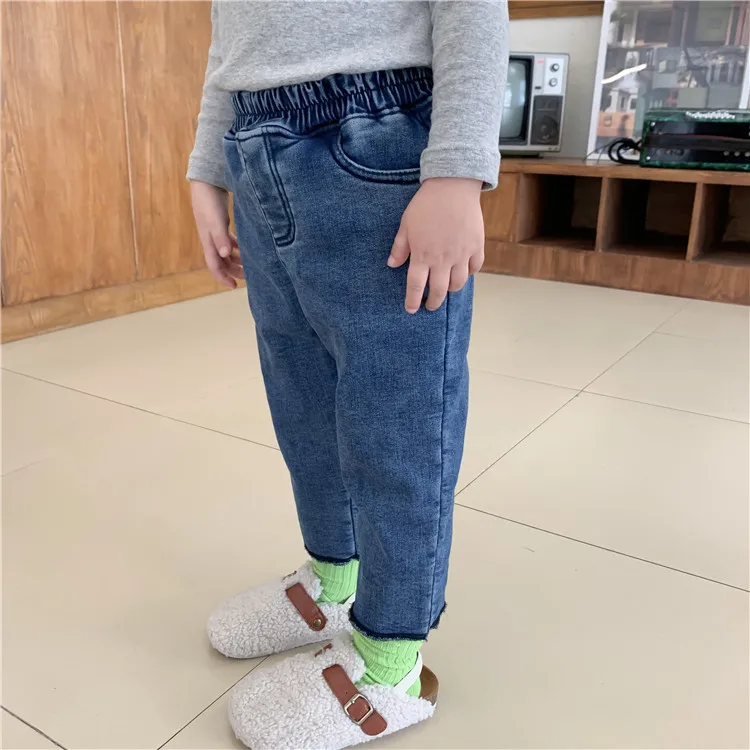 Зимние Детские утепленные джинсы 2019 флисовые 2 вида цветов для мальчиков и