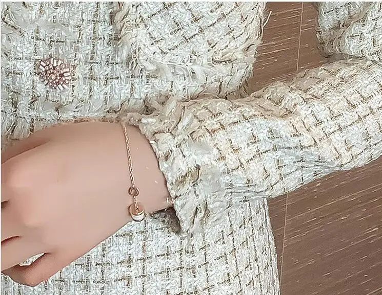 

2020 New Plaid Beading Button Tweed Women Dress Spring Autumn New Office Lady O-neck Tassel Long Sleeve Fashion Dress