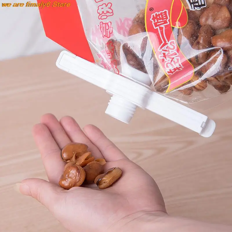 

Hot Sale 1pc Food Sealing Clip Food Moisture-Proof Package Sealer With Discharge Spout Port