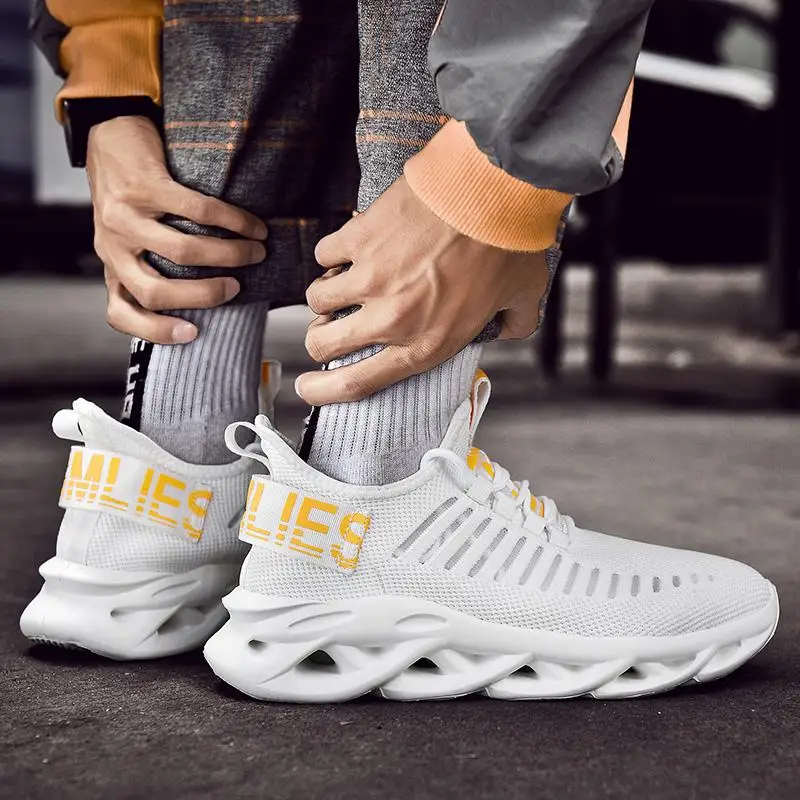 

2021 Fashion Summer Men Running Shoes Men Blade Sneakers Lightweight Breathable Jogging Walking Sneakers Height Increasing Shoes