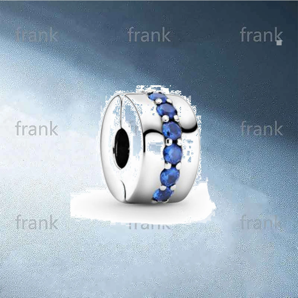 

791972C01 Blue Shining Path Clip