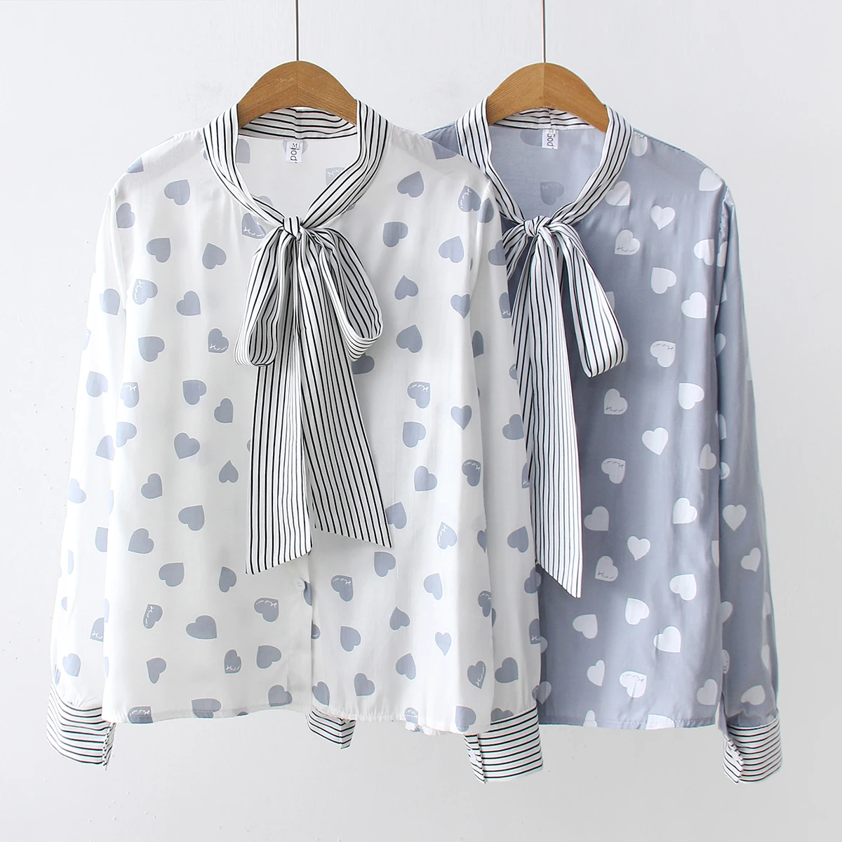 Весенние женские рубашки с длинным рукавом и бантом v-образным вырезом