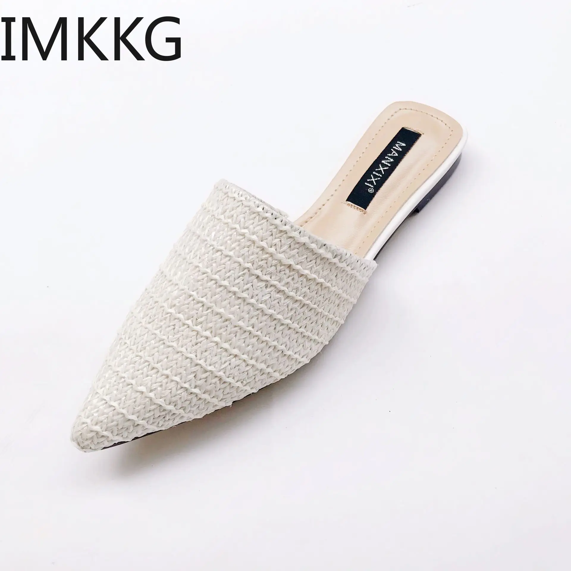 Женские шлепанцы без задника уличные с острым носком на плоской подошве сланцы