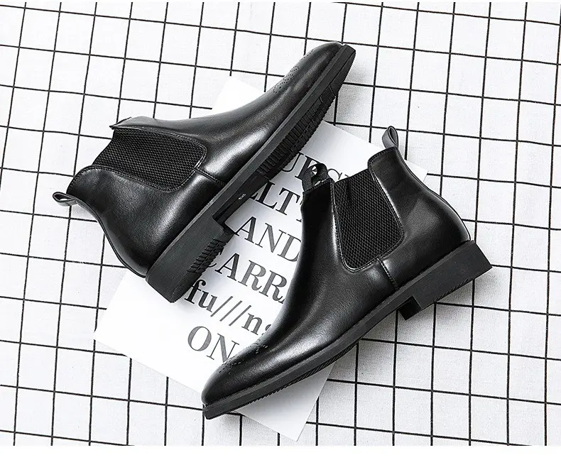 

ERRFC Europena Style Mens Black Casual Boots Fashion Foward Pointed Toe Slip On Man Chelsea Boots Short Ankle Leisure Botas