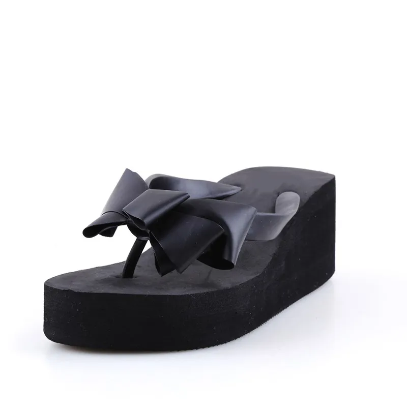 Женские модные вьетнамки на средней платформе пляжные босоножки с декоративным