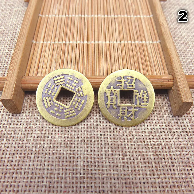 

10Pcs/set Foreign Trade New Antique Coins Copper Coins Chip Coins 2.4 Cm Pure Copper Ornaments Metal Crafts
