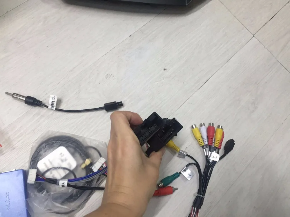 Автомобильный мультимедийный плеер CHOGATH 9 дюймов Android 0 автомобильное радио GPS