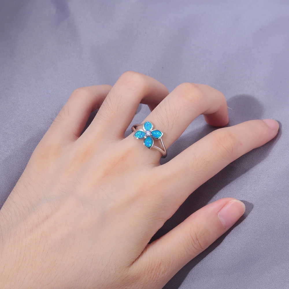 CiNily кольца с четырехлистным клевером из голубого и белого огненного опала камнем