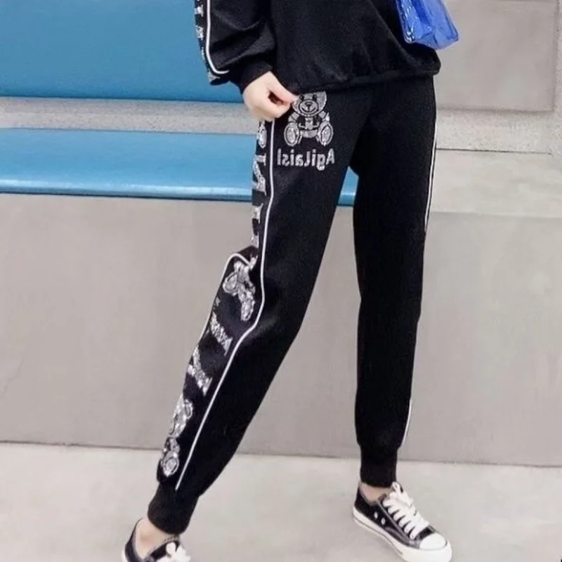 

Streetwear Womens Bear Print Rhinestone Hot Drilling Loose Sweatpants Laies Casual Joggers Baggy High Waist Harajuku Harem Pants