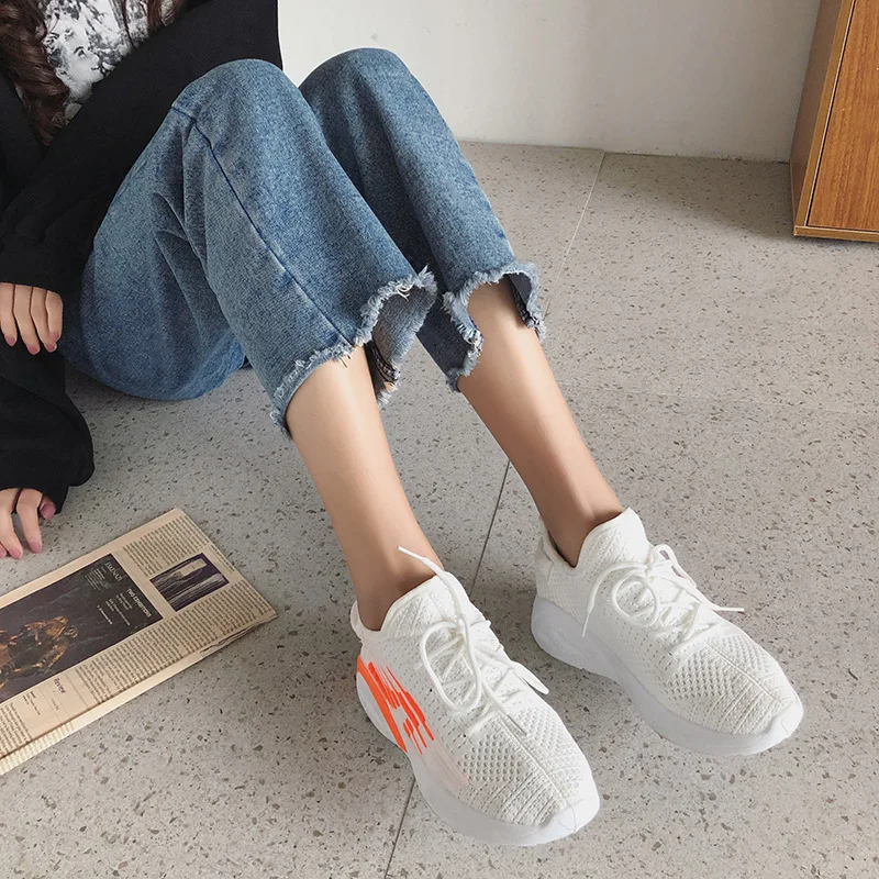 

New Air Mesh Breathable Comfortable Casual Shoes Female Flats 2020 Summer Women Shoes Woman Sneakers Lace Up New Plus Size Shoes