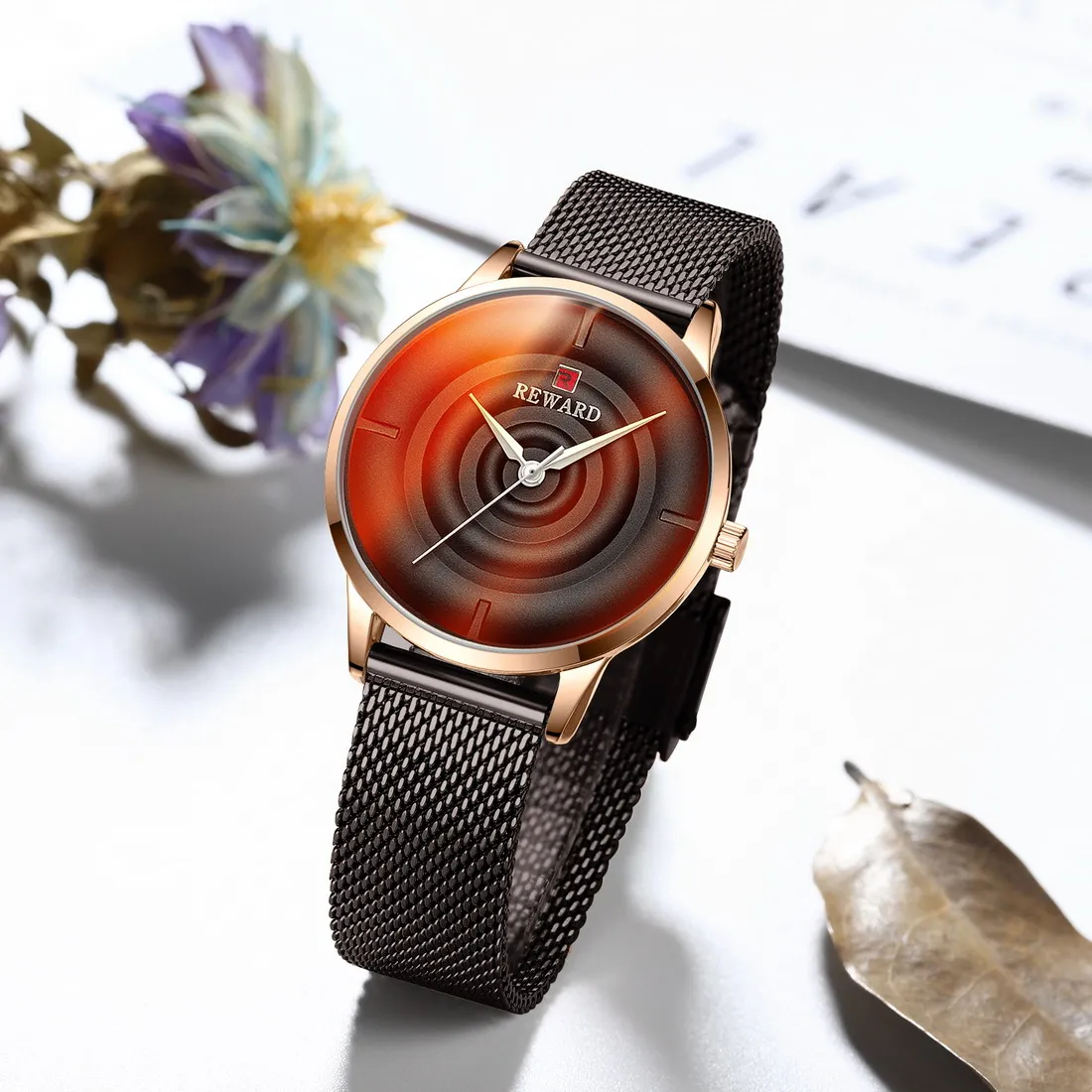 

Hot Selling Personality Women's Watches Mesh Band Color-Changing Glass Waterproof Fashion Colorful Watch For Women Wristwatch