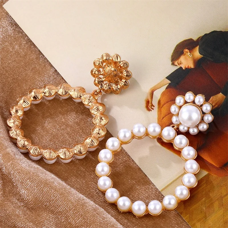 

EN Trendy Crystal Round Pendant Drop Earrings for Women Fashion Pearl Charm Statement Jewelry Wedding Earrings Female 2021