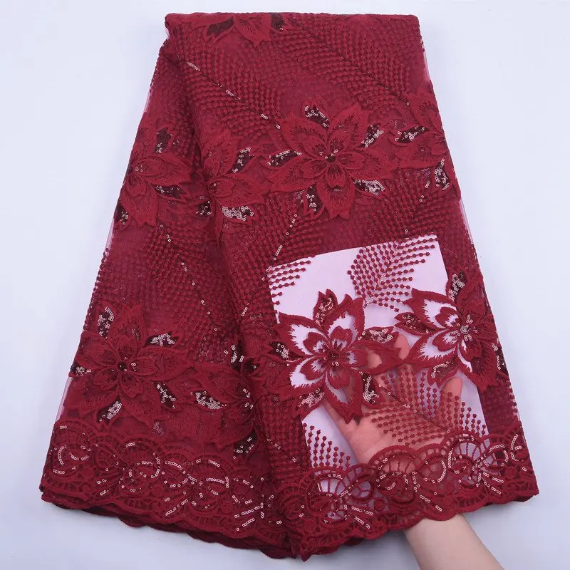 Кружевное платье с блестками вечернее из молочного шелка в африканском стиле