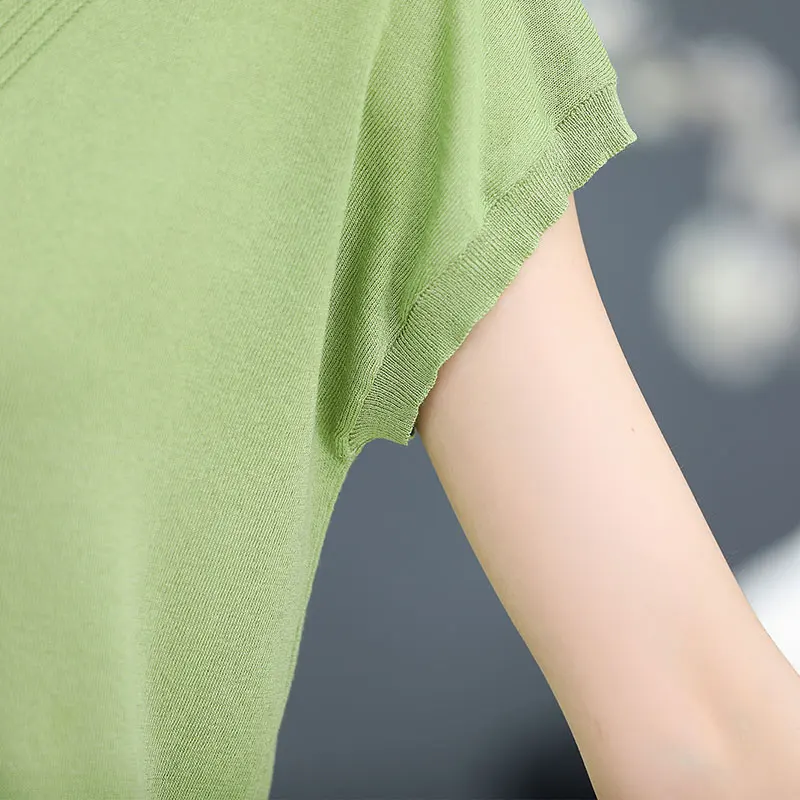 

Ms short sleeve T-shirt middle-aged lace collar hollow out ice silk knitwear summer wear thin black fungus brought mother coat