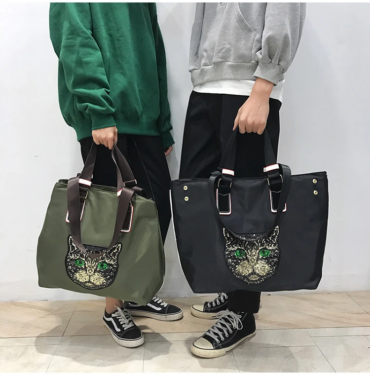 

Large Capacity Travel Totes Unisex Luggage Bag Sequined Pattern Waterproof Shoulder Tote Bag Zippered Bucket Weekend Bag
