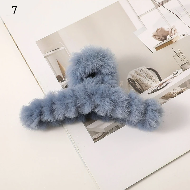 

2020 New Korean Elegant Winter Minimalist Plush Solid Color Hair Claw Grip Combs Clip Head Accessories for Women Girls Jewelry