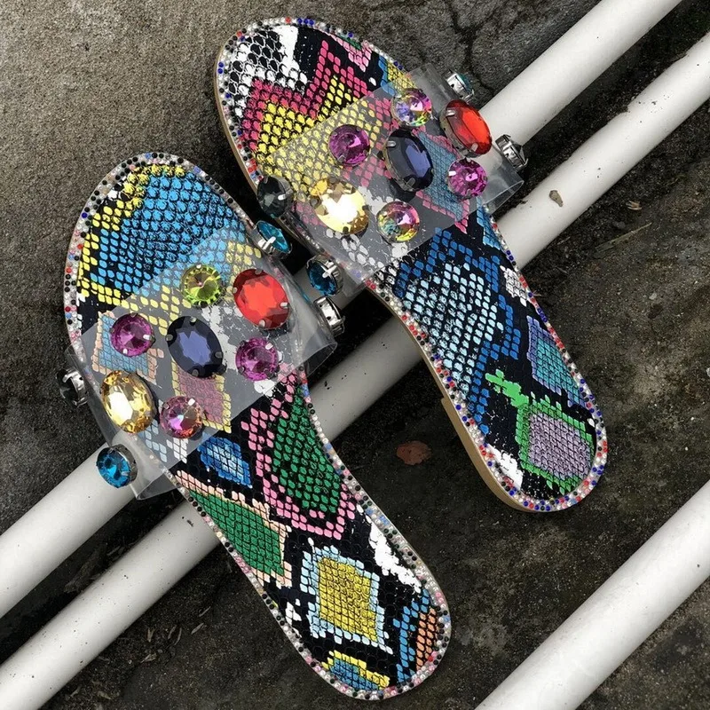 

Slides Women Flip Flops Shoes Slippers Rhinestones Shoes Sandals Ladies Slide Wild Diamond Slipper Mujer Summer Sandals 2021