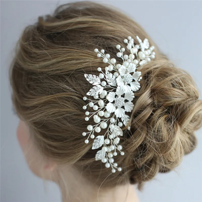 Свадебная расческа для волос SLBRIDAL серебряного цвета Стразы с жемчугом и цветком