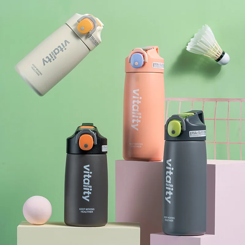 

2021 вместительные простые вакуумные чашки с выдвижной крышкой для мужчин и женщин мужские подарочные чашки из нержавеющей стали 304 бутылка д...