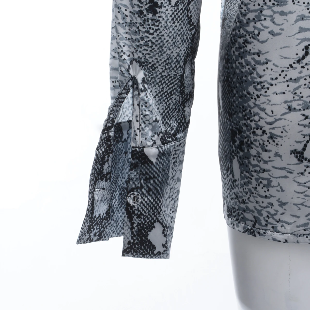 

Women Printed Long Sleeve Blouse Sexy Deep V-neck Button-up Shirt Loose Fit Tops for Spring