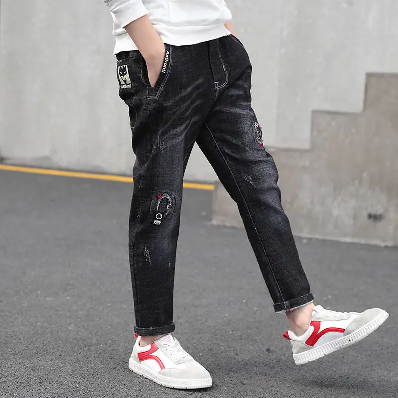 Хлопковые джинсы для мальчиков на весну и осень новинка 2021 модные брюки в