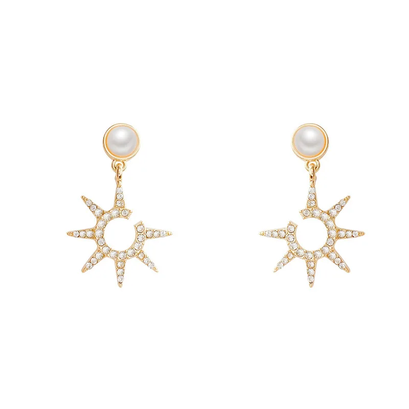 

Japanese and Korean version of sun earrings female temperament fashion simple short earrings pearl earrings sweet ear nail