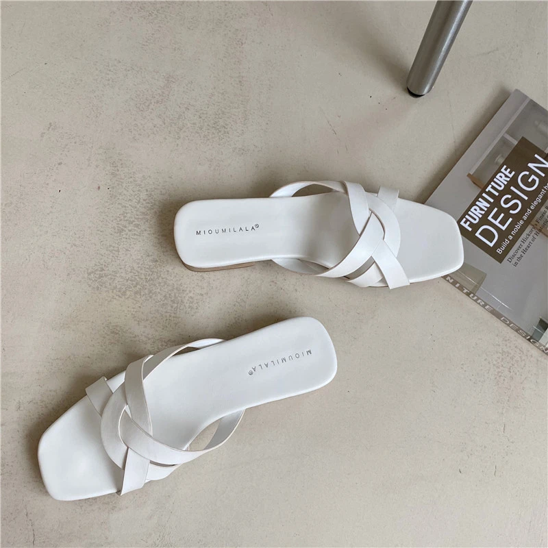

2021 Women Summer Slippers Fashion Flat Flip Flops Soft Leather Slippers Female Shoes Casual Outdoor Beach Shoes Ladies Slides