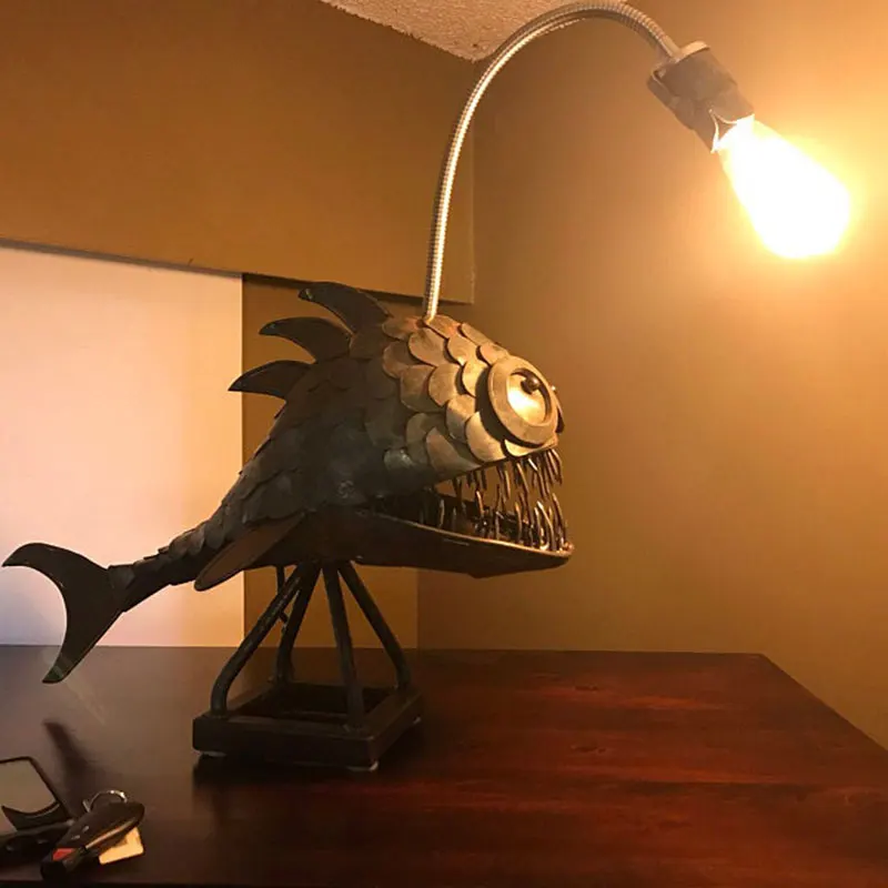 

Hot Angler Fish Lamp USB Rechargeable Desktop Metal Light Handmade Craft Home Livingroom Decoration MVI-ing
