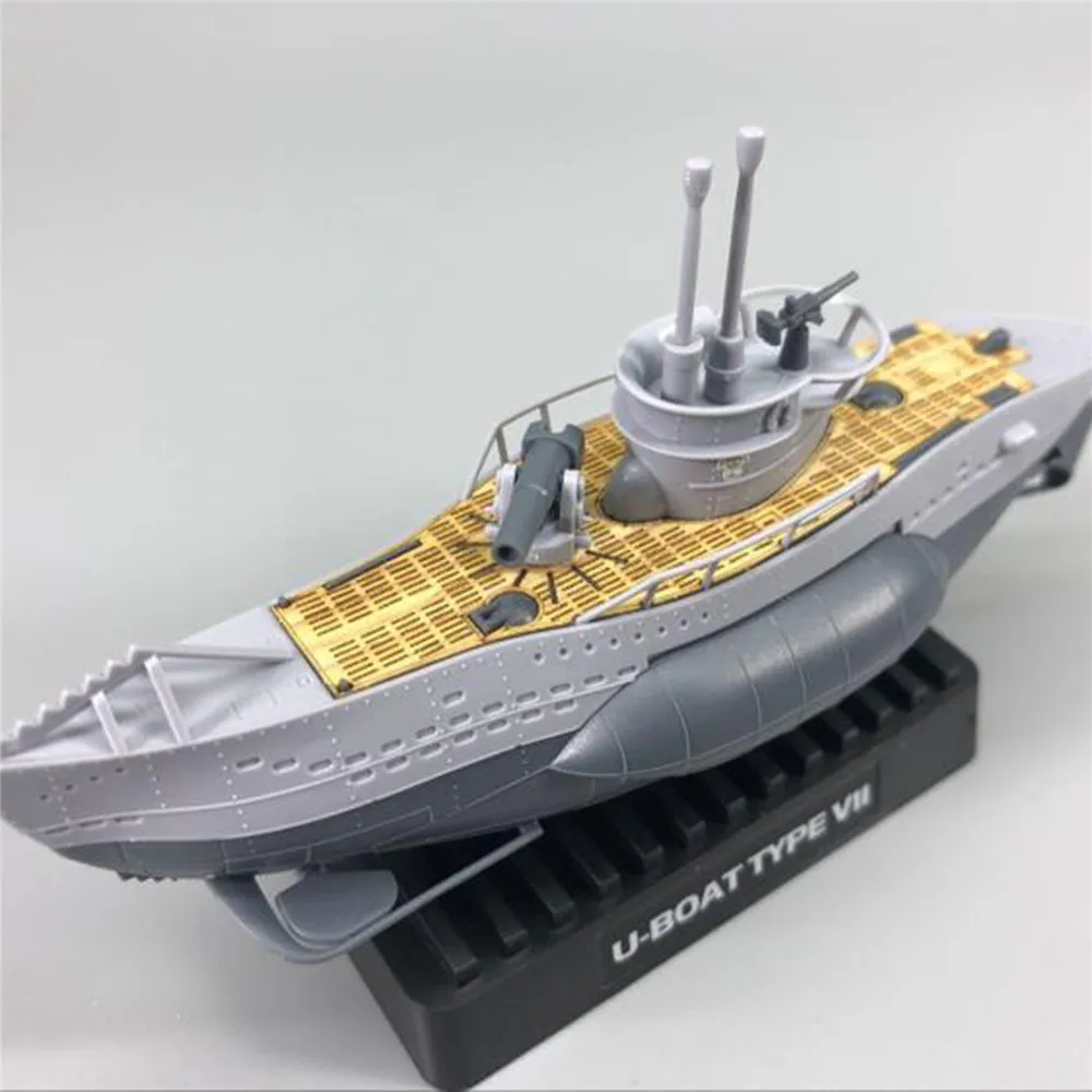 

U-boat Type VII Q Edition with Wooden Deck Model Kit for German Submarine Type VII Boat Scenery Accessories