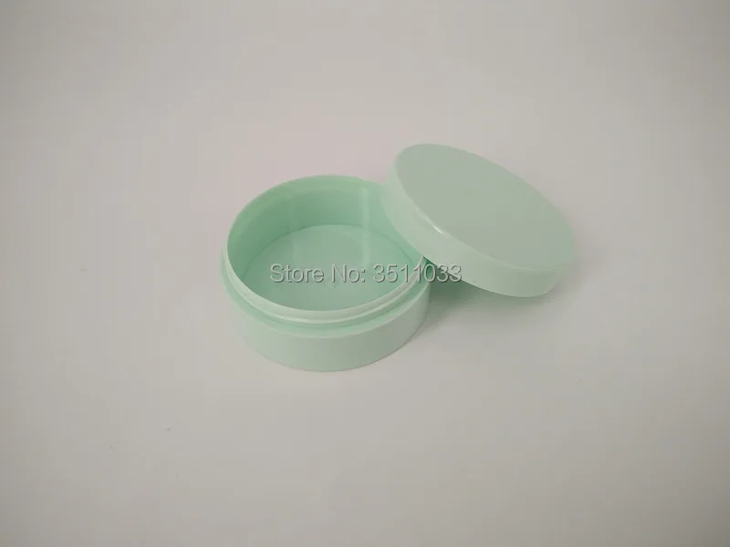 Пустая зеленая банка для пудры 30 г мл с ситечком косметическая пластиковая пудра