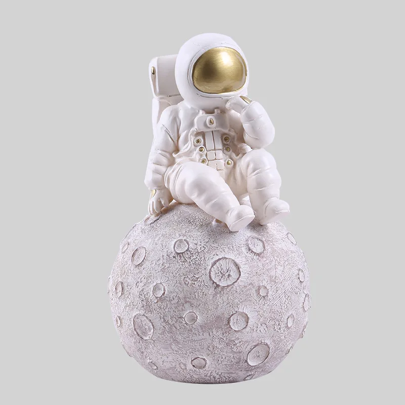 

Nordic Creative Home Resin Crafts Astronaut Ornaments Mobile Phone Bracket Indoor Bedroom Study Decorations Gifts for Boyfriend
