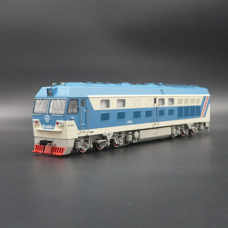 Рисунок 5 - Модель поезда DF4E 1/87