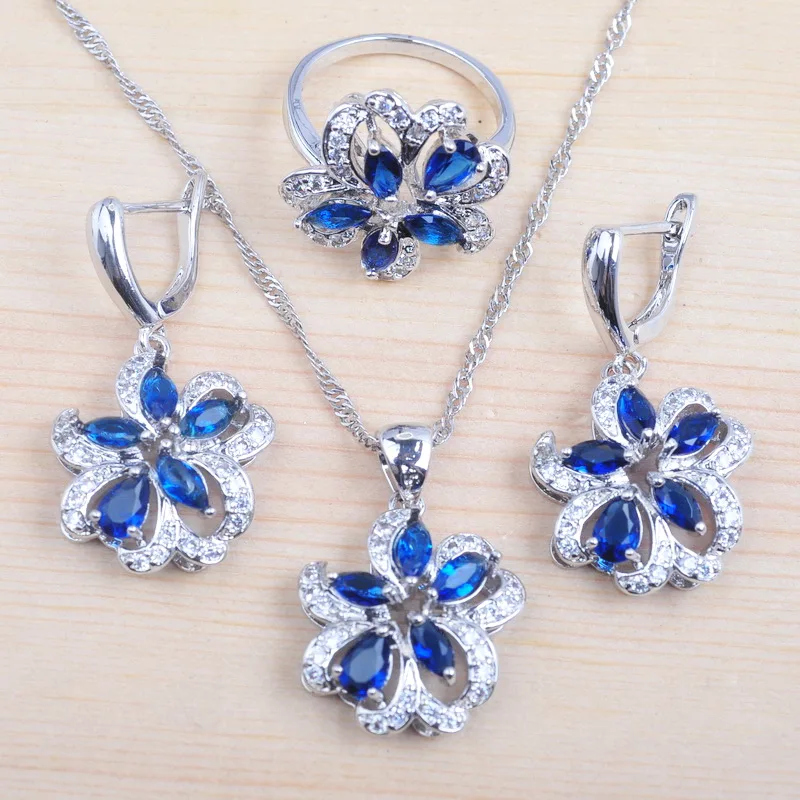 Женский ювелирный комплект из колье и серёг серебристого цвета | Украшения