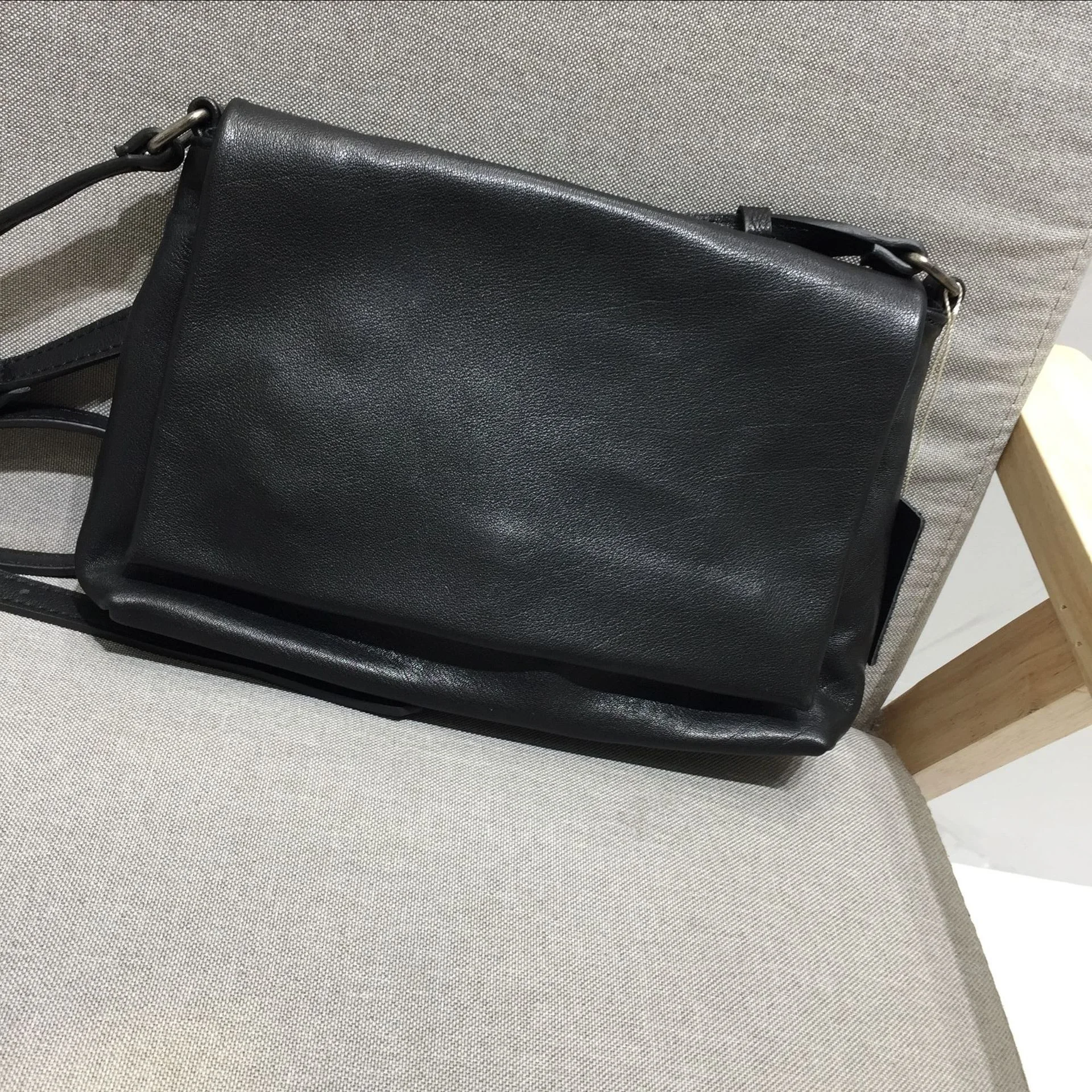 

Leather headcoat, cowhide, handmade leisure forest series women's single shoulder bag, Messenger Bag, women's small bag