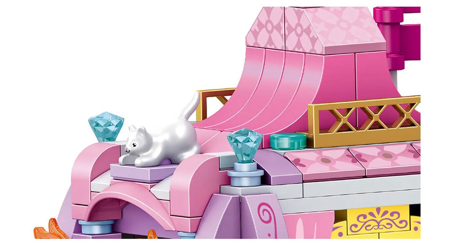 Princess Windsor Bourbon Royal Carriage Building Blocks Construction Brick Educational Toys for Children Compatible with TOYS | Игрушки и