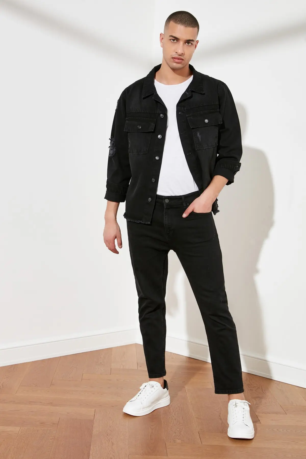 

Trendyol Male Slim Cropped Jeans TMNSS21JE0224