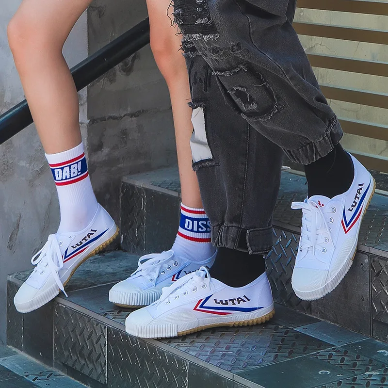 

2021 Canvas Shoes Couple White Shoes Track and Field Shoes Running Casual Sports Shoes Men's Shoes Summer Zapatos De Hombre