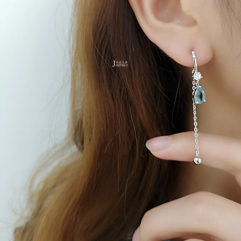 

Korean version of the niche light luxury earrings Precious metals water drop zircon earrings Free shipping One pair 092