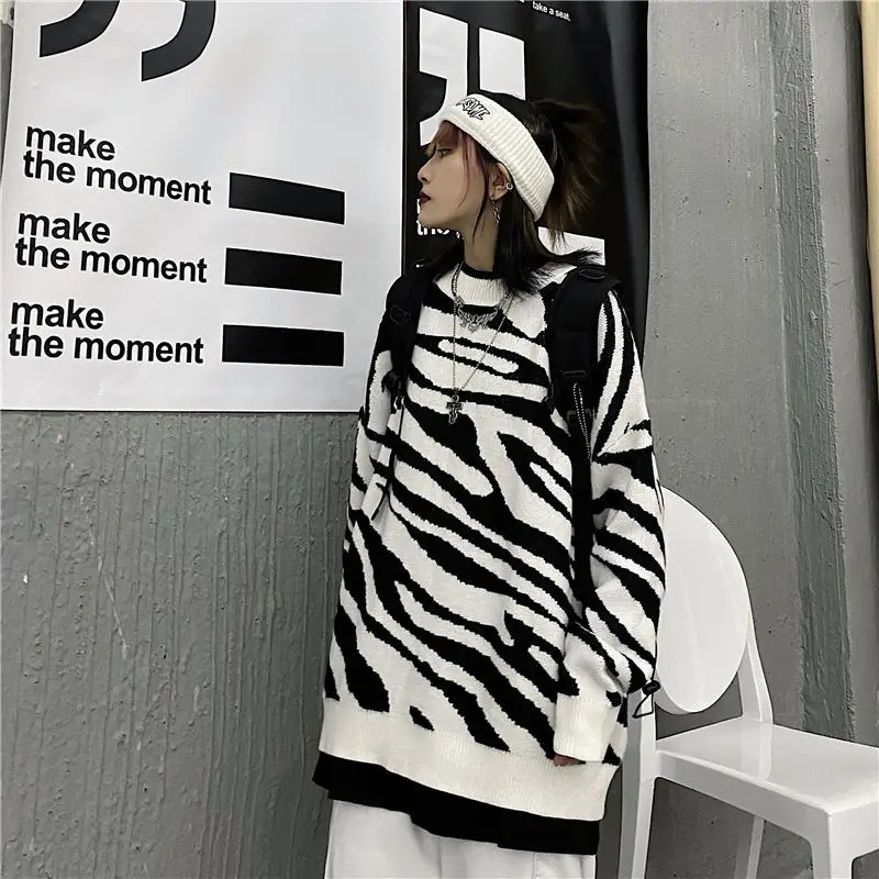 

Korean Black and White Stitching Color Women Sweater Chic Causal Oversized Knitted Pullover Tops Autumn New Pull Jumpers L74