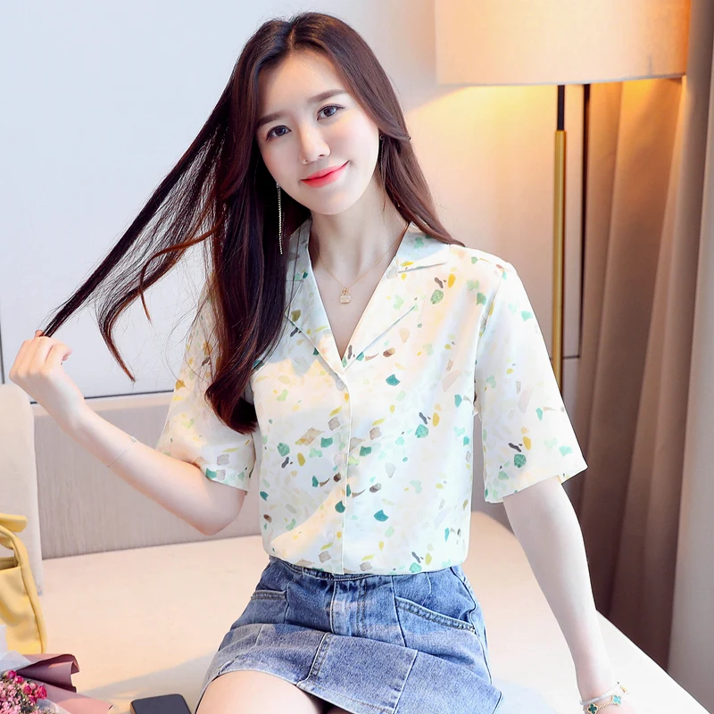 

Houthion Chiffon Shirts Women's Blouses Short Sleeve Top New Casual Blouse Fashion Flower Buttons V-neck Shirt Summer