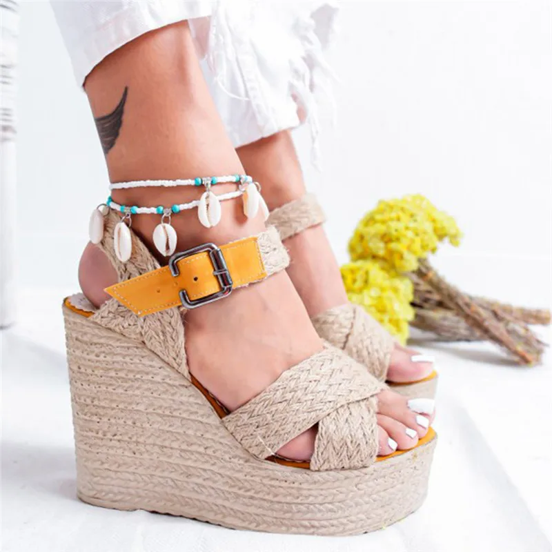 Сандалии женские на платформе Босоножки с открытым носком высокая танкетка