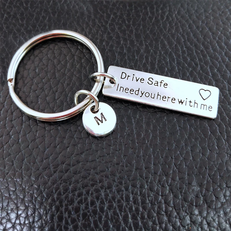 Drive Safe I Need You With Me/брелоки для пар/брелок с гравировкой/надпись строка
