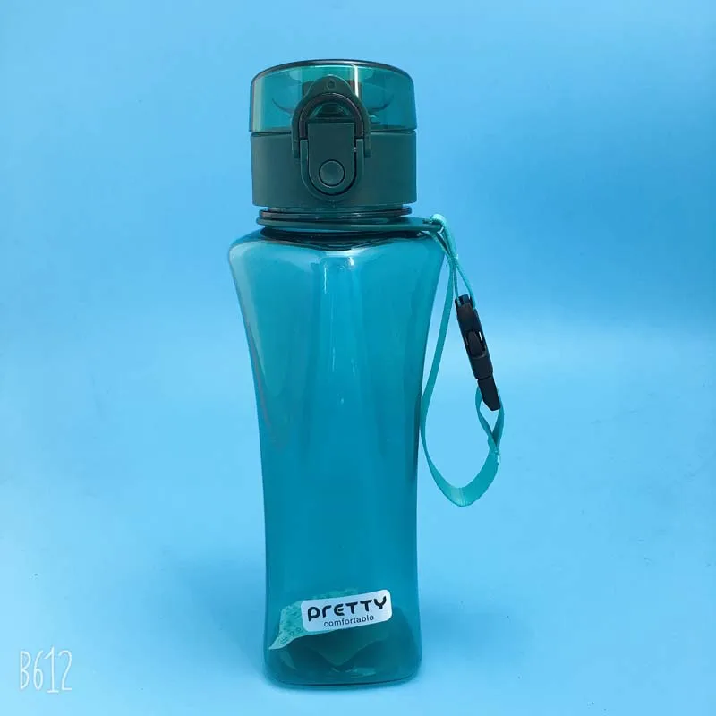 Зеленый Спортивные Бутылки для воды 400/600ml Протеин шейкер для путешествий на открытом воздухе Портативный герметичные Тритан Пластик напитков бутылка без добавления бисфенола А - Цвет: Зеленый