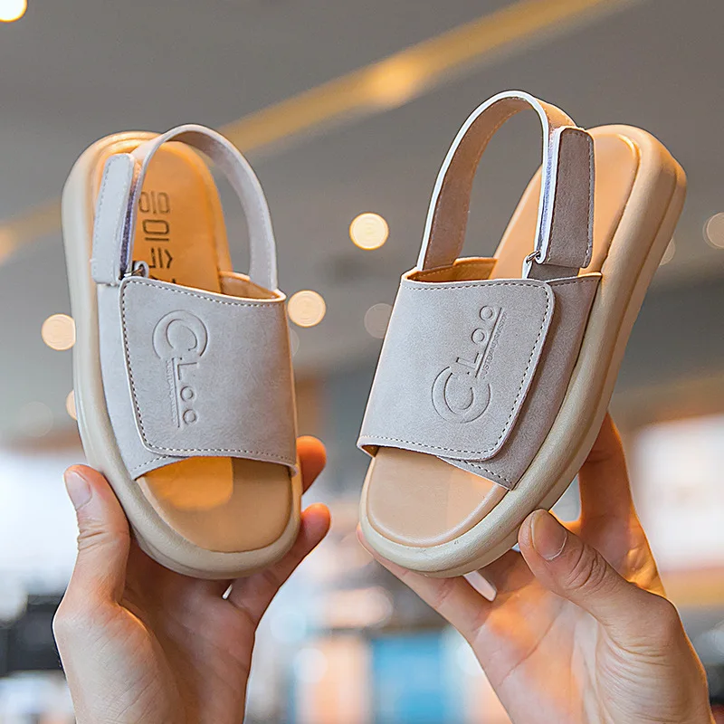 

Children Summer Breathable Sandals Boys Girls Fashion Trend Casual Beach Shoes Kids Soft-soled Shoes Teen Fashion Velcro Sandals