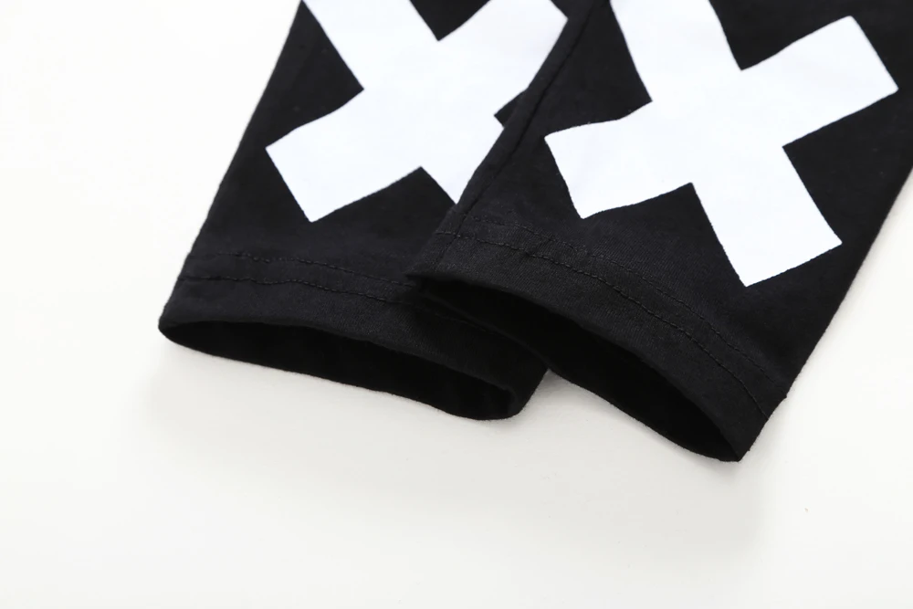 2020 Модный комплект одежды для маленьких мальчиков и девочек черная футболка с