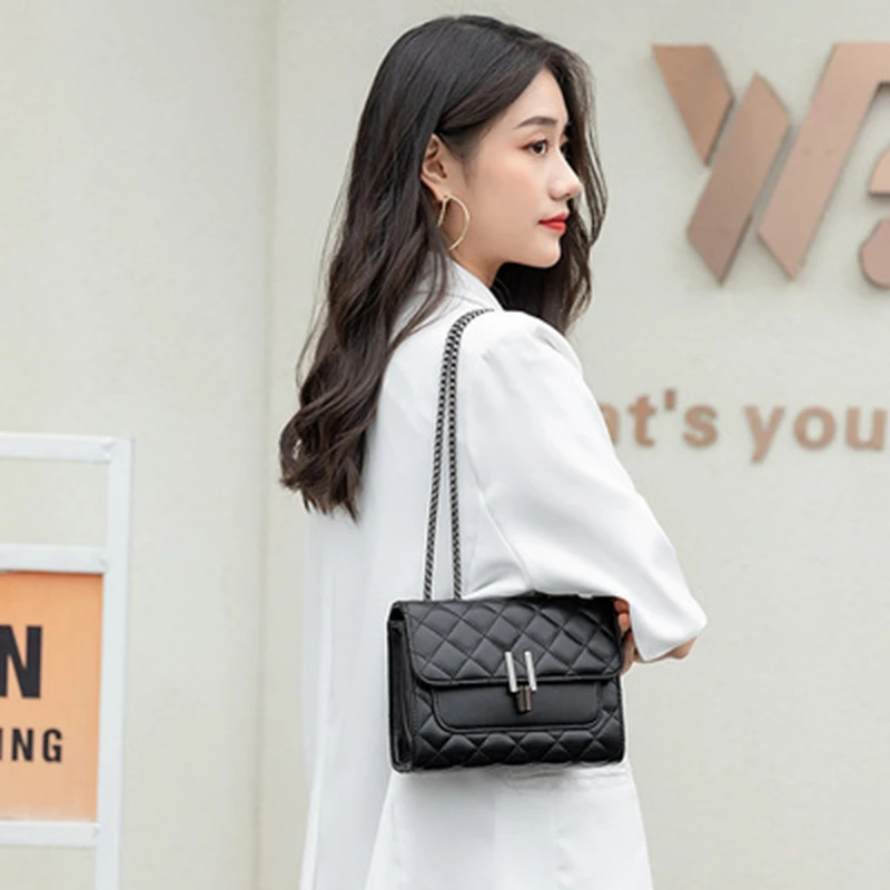 

New 2021 Women'S Shoulder Bags Urban Simplicity Solid Color Diamond Crossbody Small Square Bag Handbag For Women