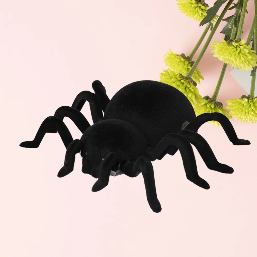 

Remote Wall Climbing Spider Simulation Joke Scary Trick Scared Electronic Spider - 18x15cm (Black)