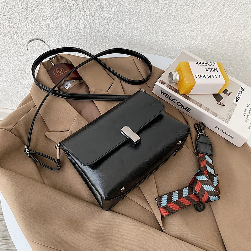 

2021 New Ladies Daily Small Square Bag Fashion Shoulder Bag PU Soft Face Messenger Purse Casual Lady Bag Mobile Phone Bag Wallet