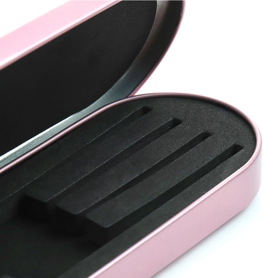 Коробка для хранения профессионального инструмента для нанесения ресниц с четырьмя ячейками.