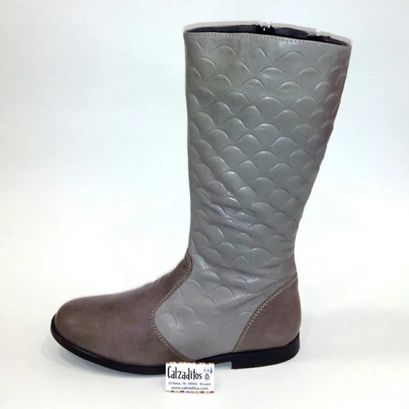 Сапоги для девочки или Nens из серой кожи с ракушками | Детская одежда и обувь